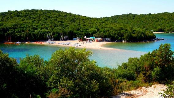 Bella Vraka Beach