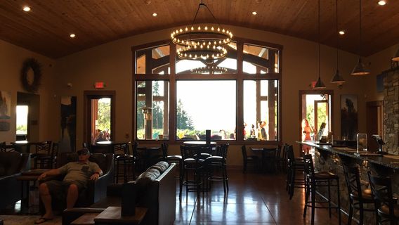 Stave & Stone Winery (Downtown Tasting Room)