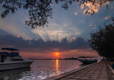 Pantai Marina