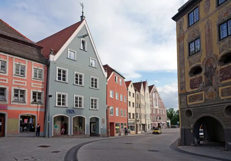Ex-Ursulinenkloster und Klosterkirche附近的飯店