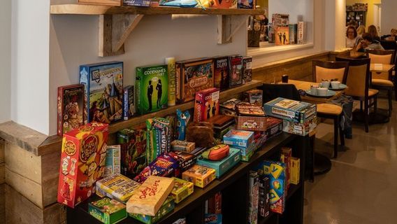 Dice Board Game Lounge