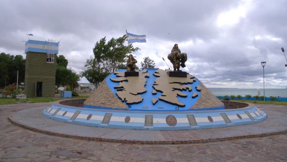 Monument to Fallen in Malvinas
