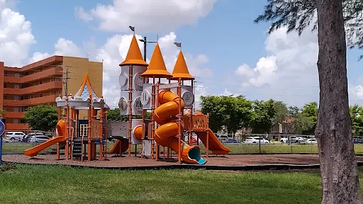 海厄利亞加登斯