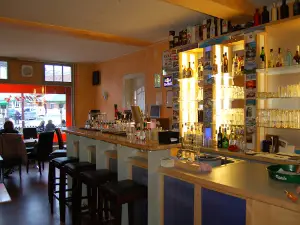 Dyna's Cocktailbar