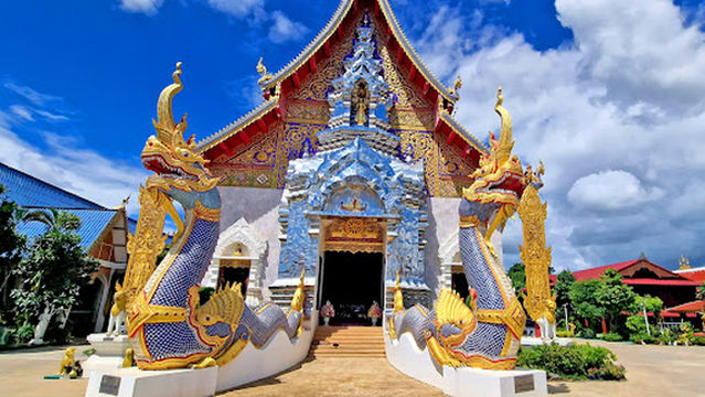 Wat Mangkol Thawararam (Wat Khrua Khrae)