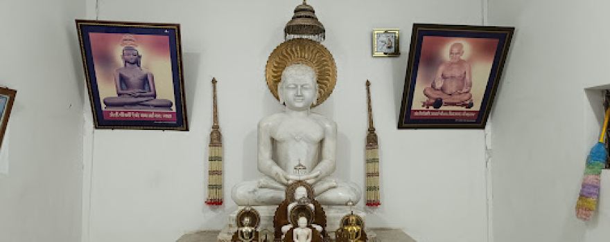 Shree Mahaveer Digambar Jain Mandir, Naugaon