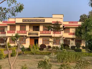 Shri Tribhuvanbhanu Parshwanath Jain Tirth Shivpur Matmor