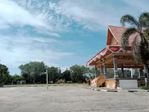 Lapangan Limuno