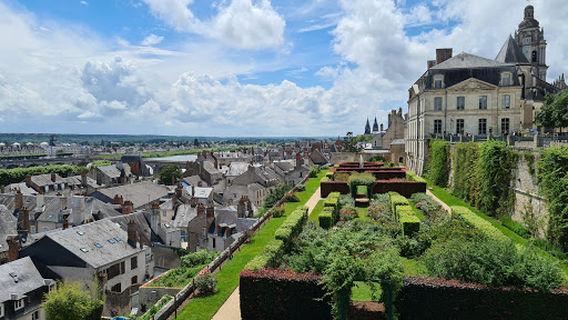 Blois