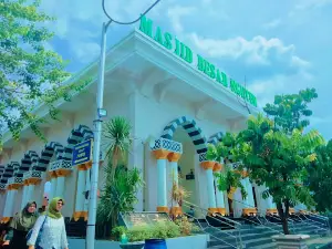 Masjid Besar Al Furqon Nguter