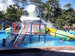 Waterboom Karang Senang