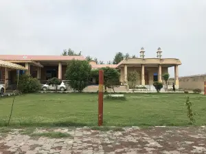 Kala Peer House, fateh jang