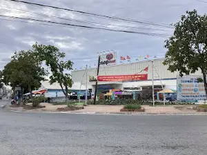 My An night market