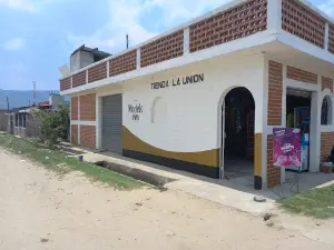 Estadio Ricardo Flores