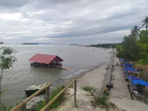 Pantai Batu Putih Bahari