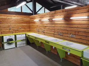 Camping et Restaurant L'Emeraude du Lac, Cunlhat