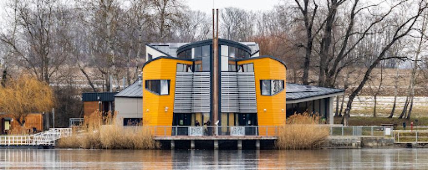 István Fekete Visitor Center Deseda