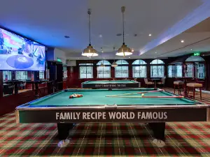 Al Ghazal Pub at InterContinental Muscat