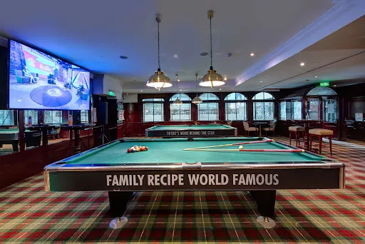 Al Ghazal Pub at InterContinental Muscat