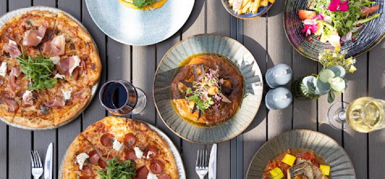 Meadow Kitchen, Bar & Terrace