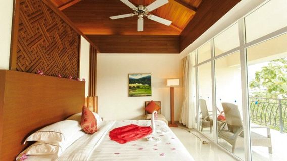 Семи Горячих Средних Средств Горячого Горячого