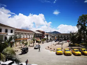 Plaza de Ruíz y Zapata