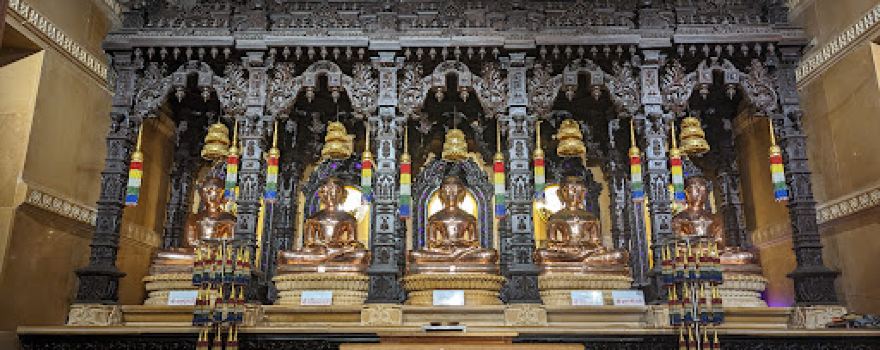 Trikaal Chaubisi Digambar Jain Mandir Nemawar (M.P)