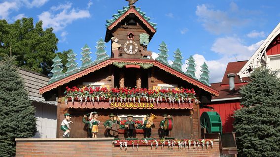 World's Largest Cuckoo Clock