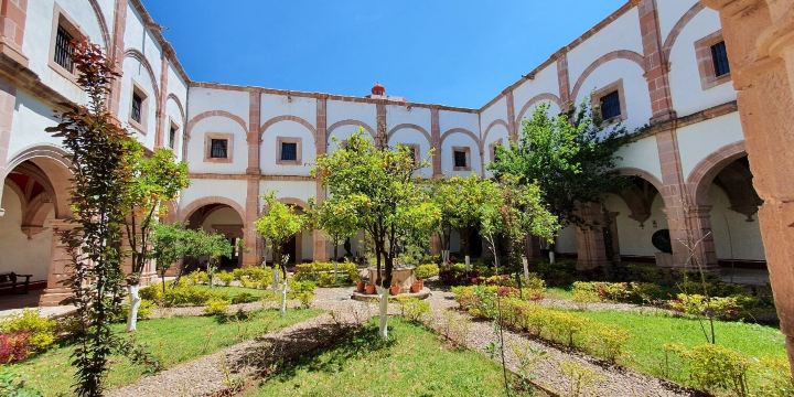 Pedro Coronel Museum (Museo de Pedro Coronel)