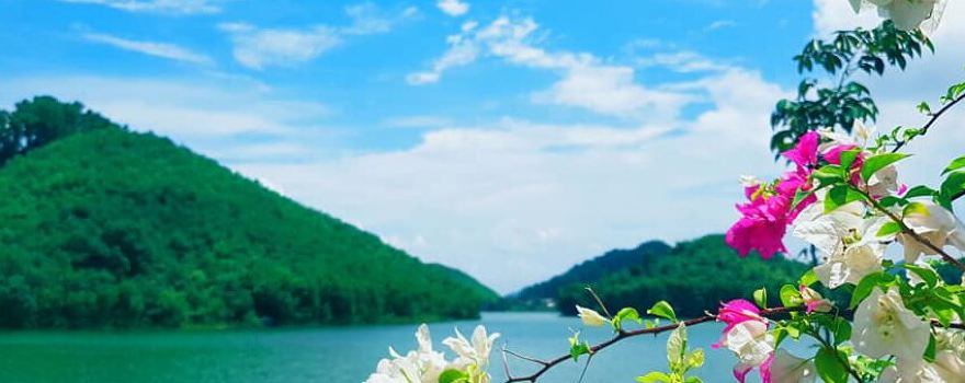 Nui Coc Lake