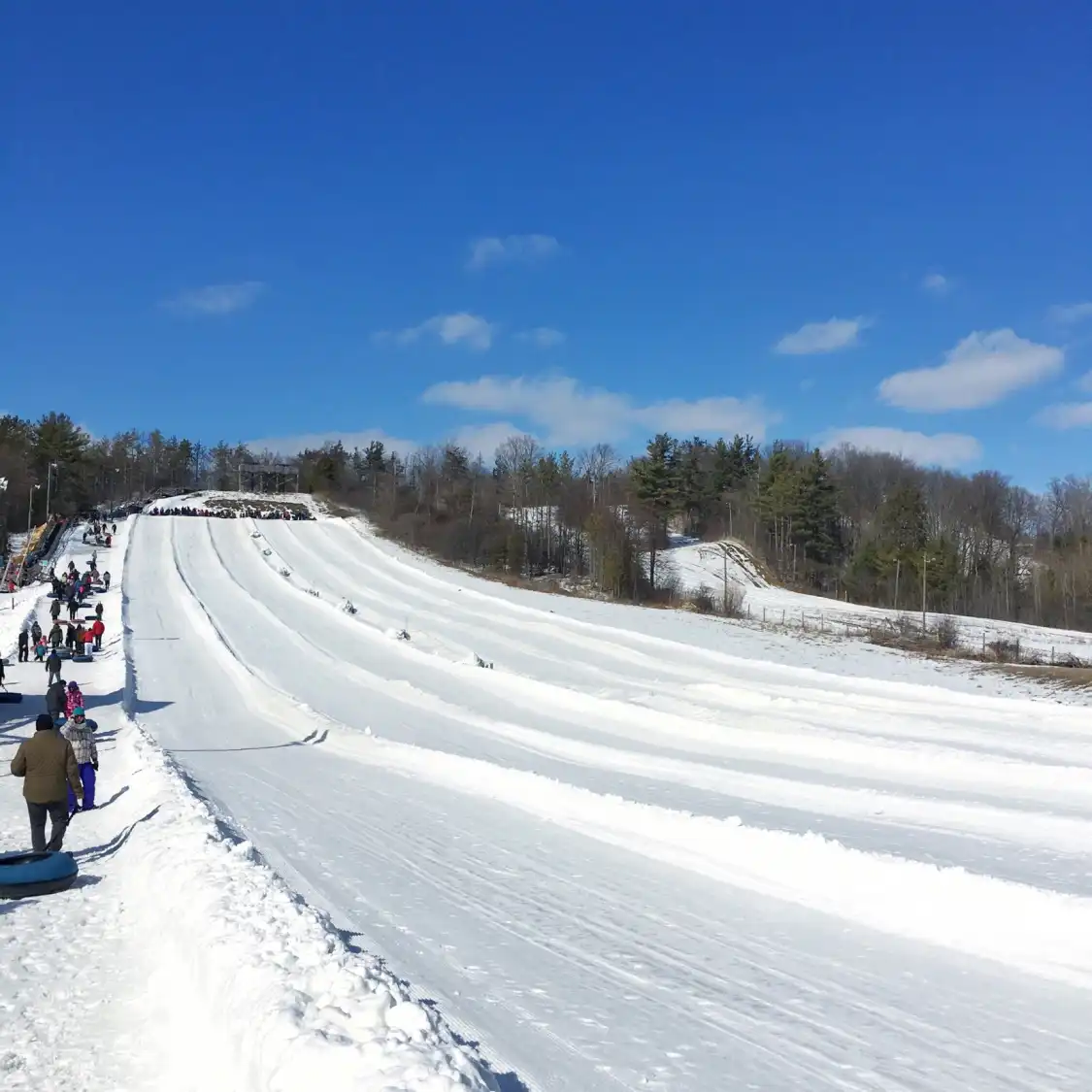 Hotels near Chicopee Tube Park