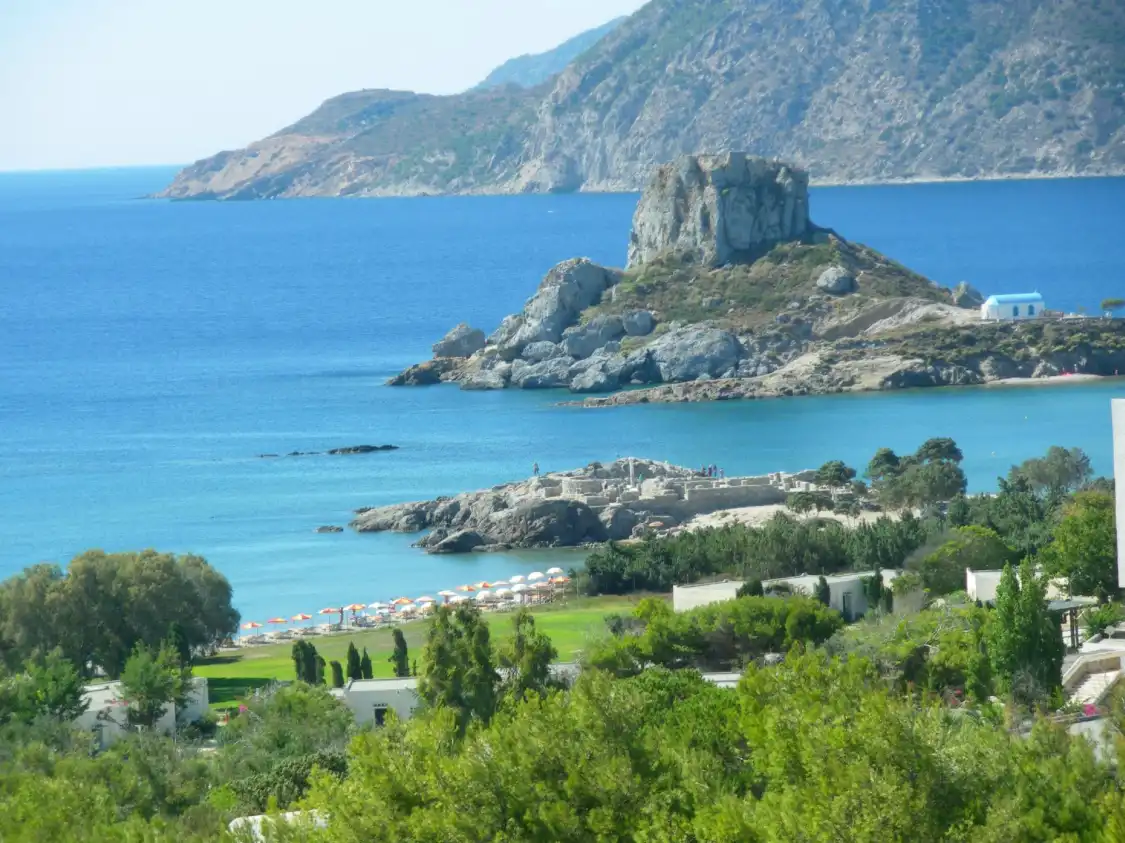 Hotels near Agios Stefanos Beach