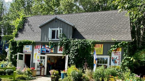 Maritime Painted Saltbox