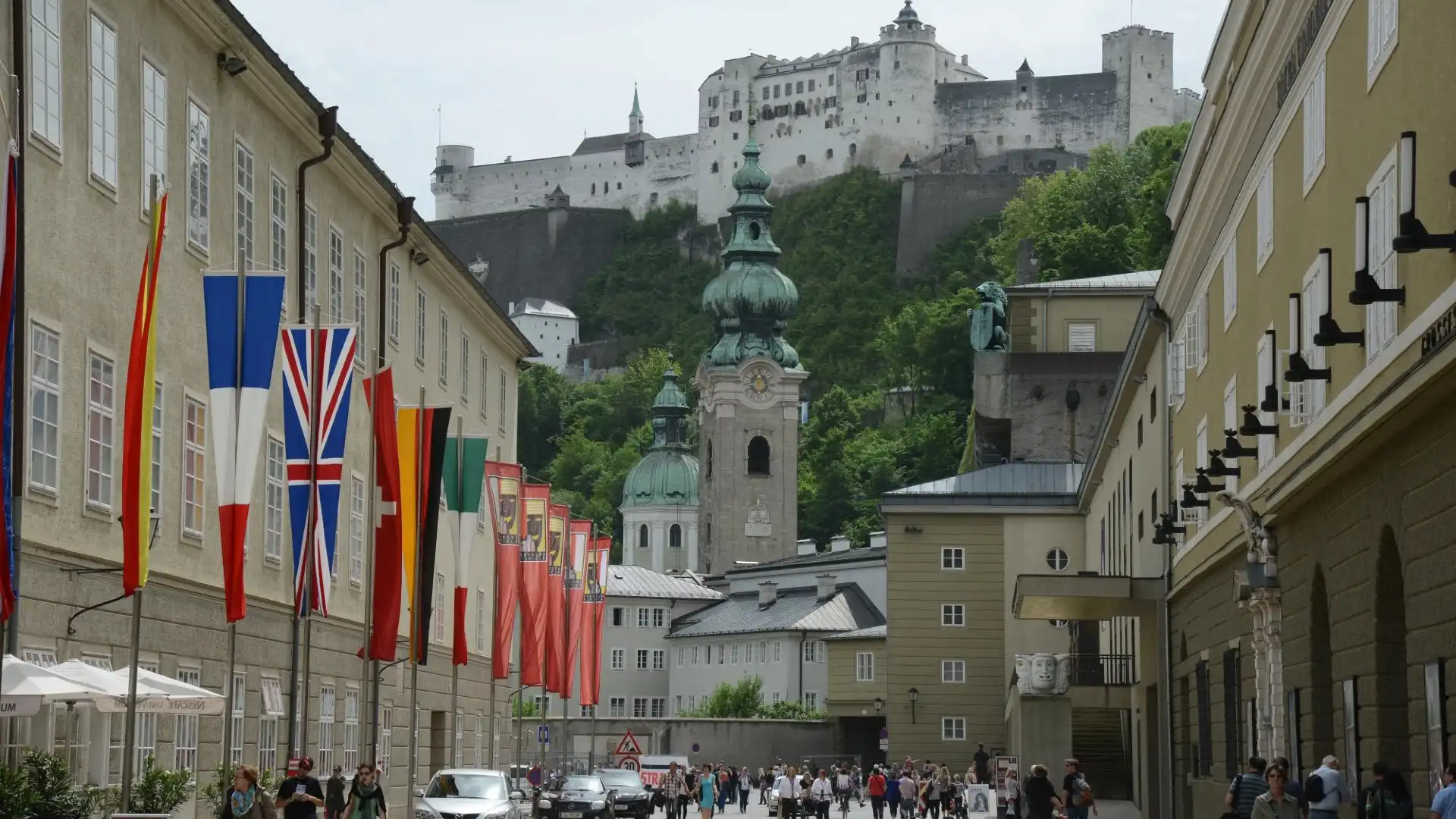 Hotels near House for Mozart