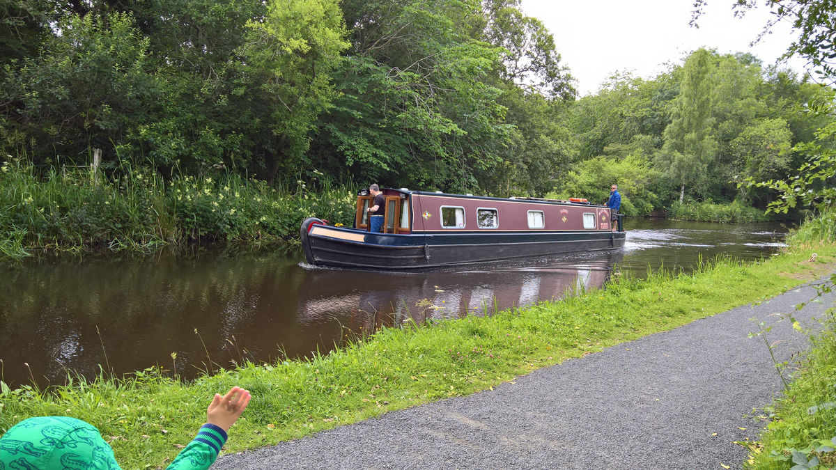 Muiravonside Country Park