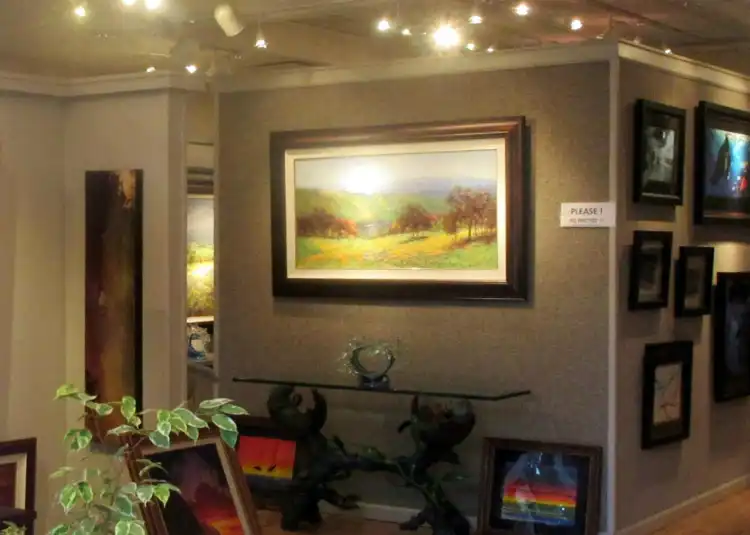 Hotels near Wyland Gallery Carmel