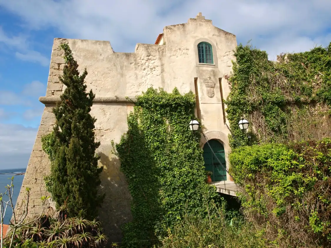 Hotels near Forte de Milfontes