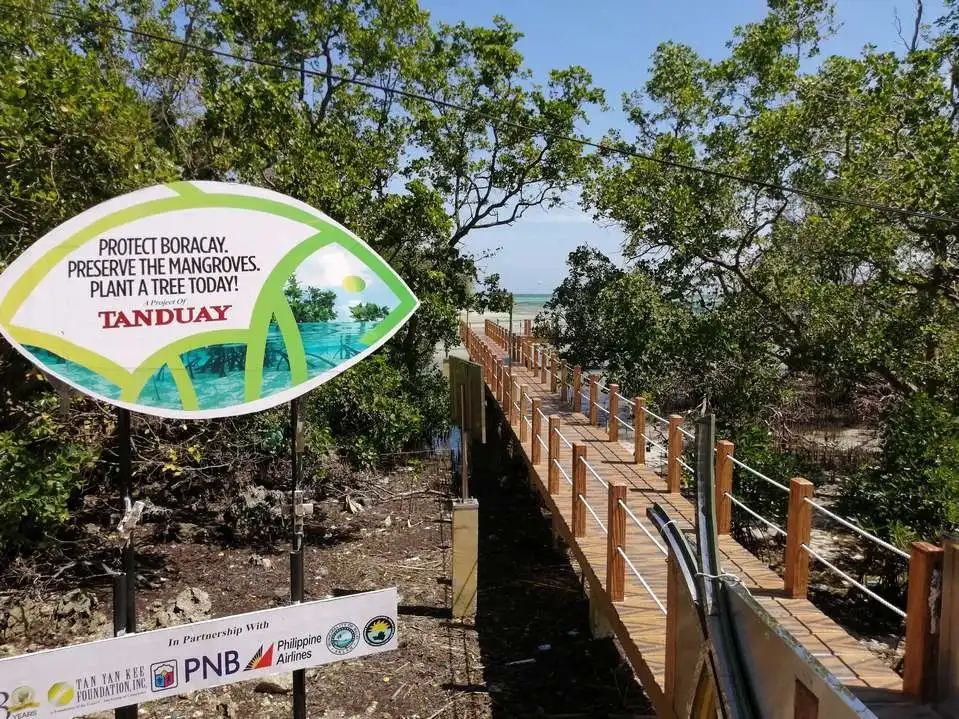 Hotels near Mangrove Nursery