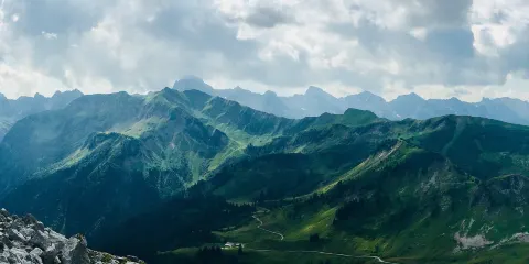 科隆比耶爾山峯