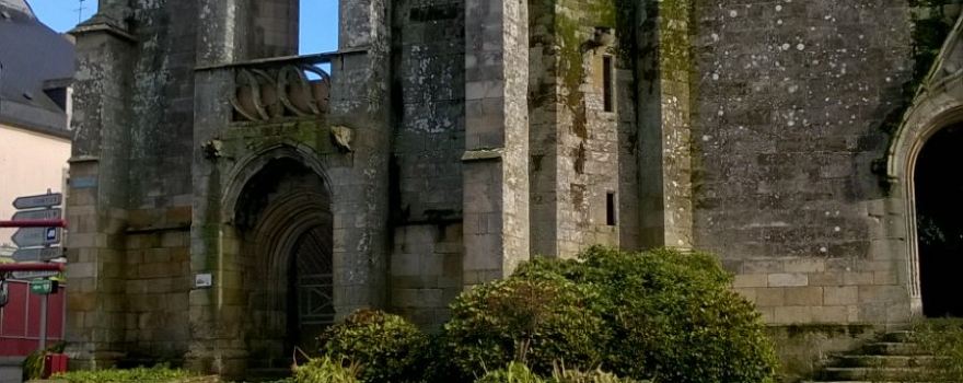Église Saint-Sauveur et Saint Colomban de Locminé