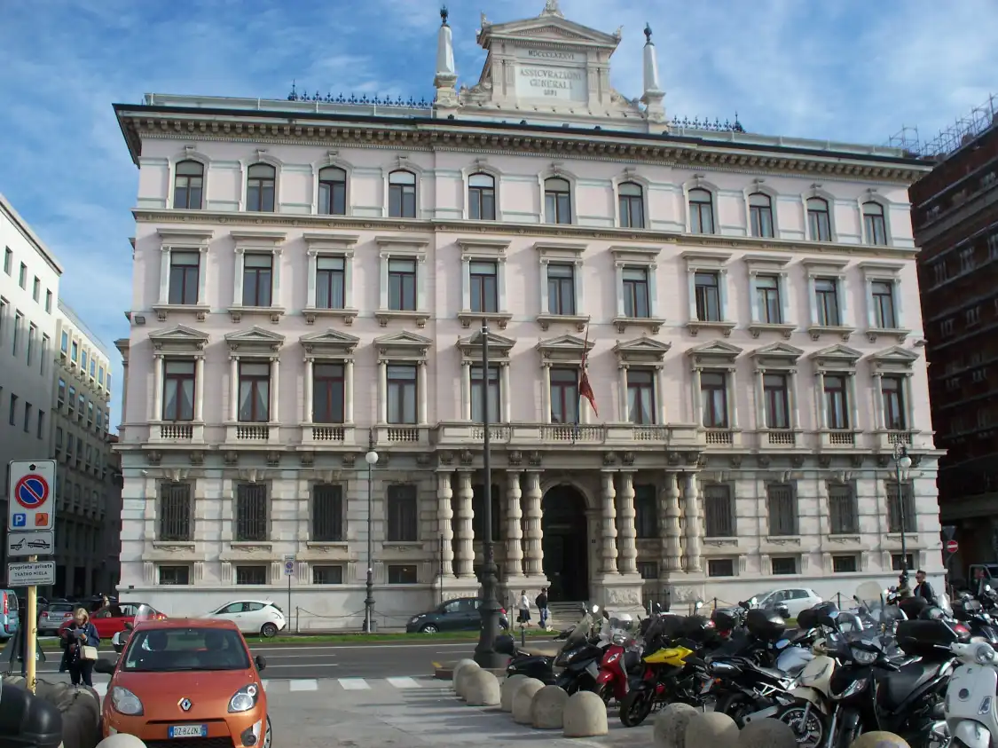 Hotel in zona Palazzo delle Assicurazioni Generali