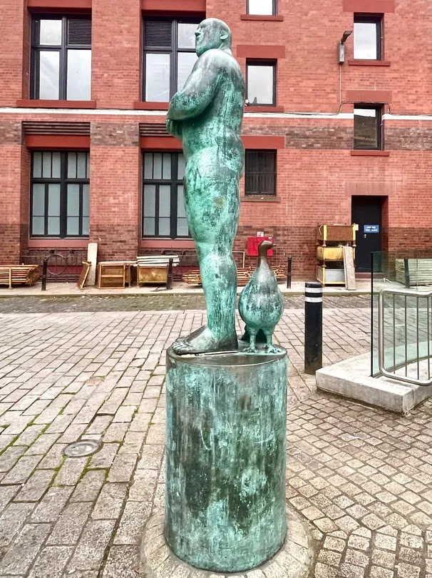 4_Statue "As Proud As"