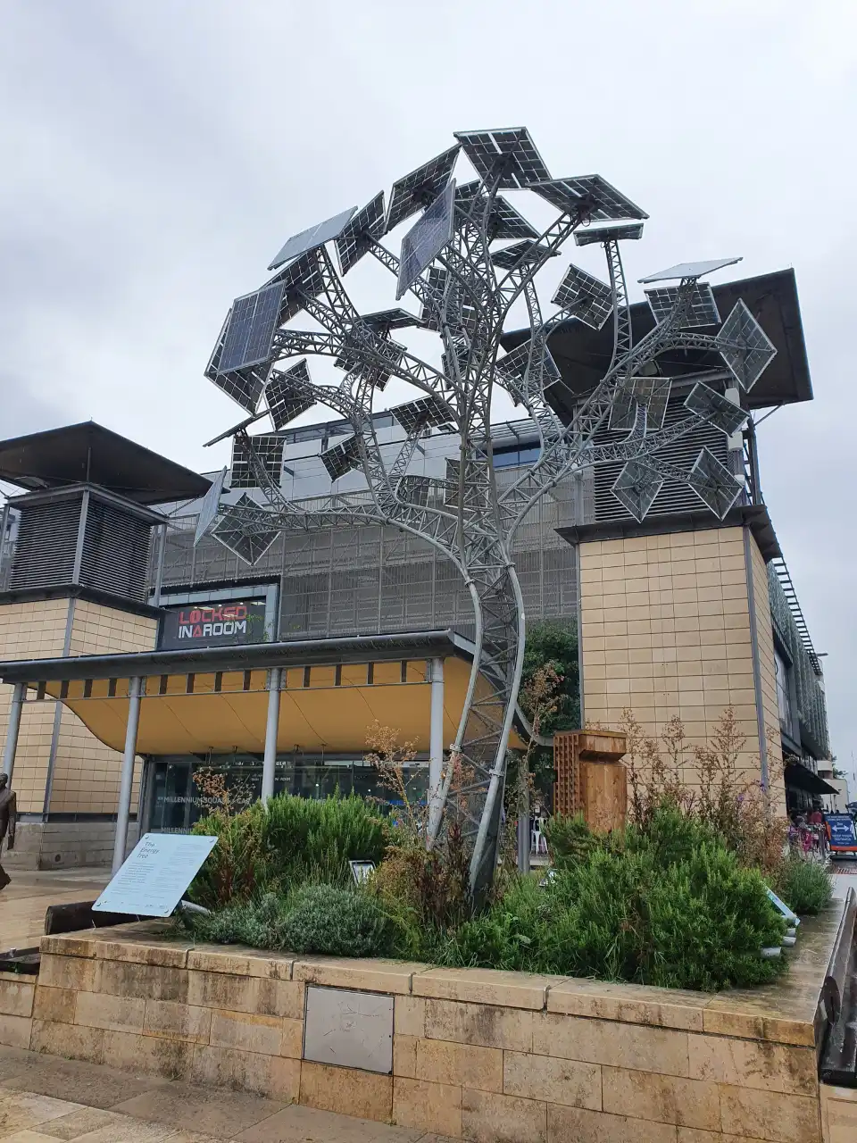 4_Millenium Square