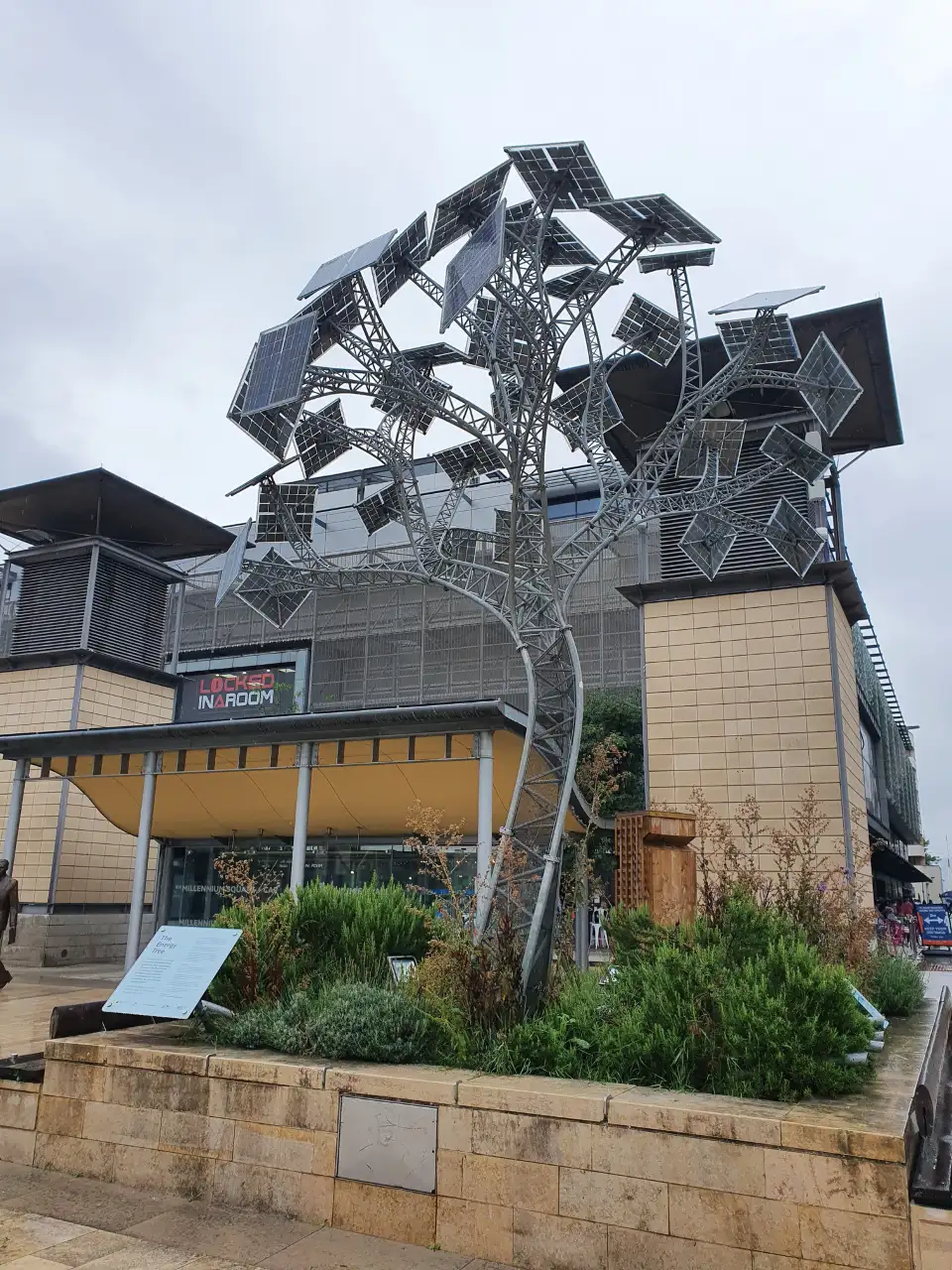 4_Millenium Square