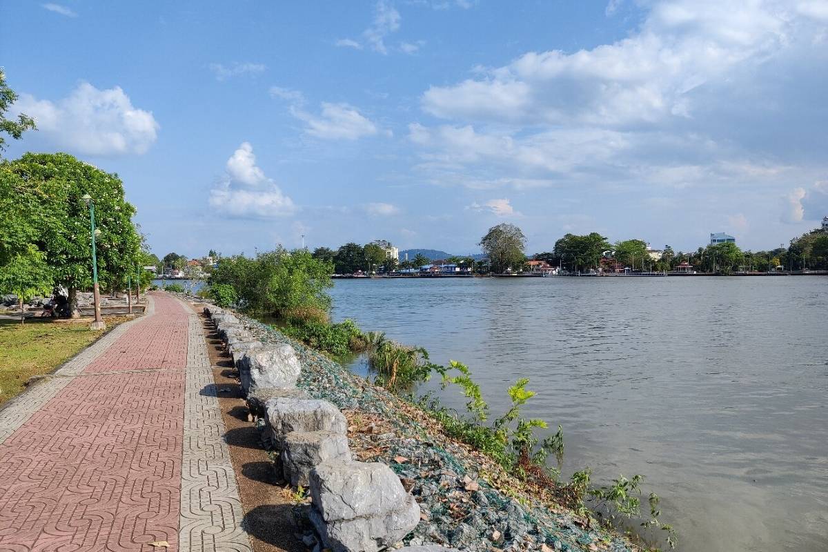 สวนสาธารณะเกาะลำพู