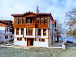 Çınarlık Myd.