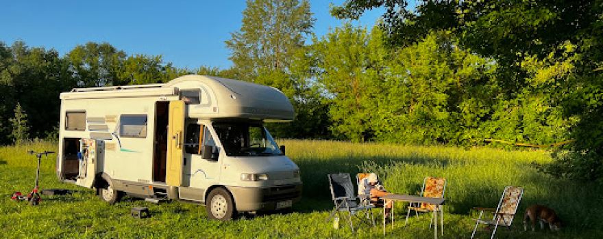 Camping & Holiday Park In Jena