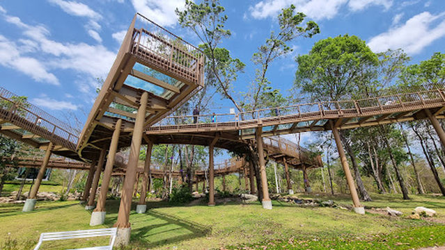 Siridhom Dam Nature Skywalk