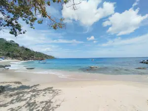 Mono Manso nudist beach