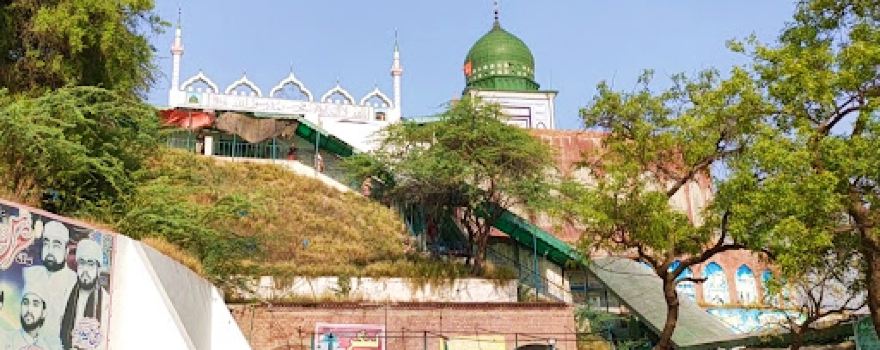 Kamal chishti shrine